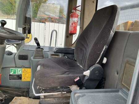 Kolové nakladače 2011 Liebherr L576 (27)