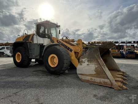 Kolové nakladače 2011 Liebherr L576 (7)