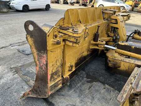 Grondschuivers 2004 Caterpillar D6N LGP (12)