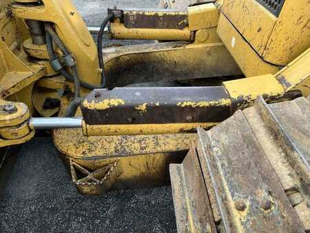 Grondschuivers 2004 Caterpillar D6N LGP (13)
