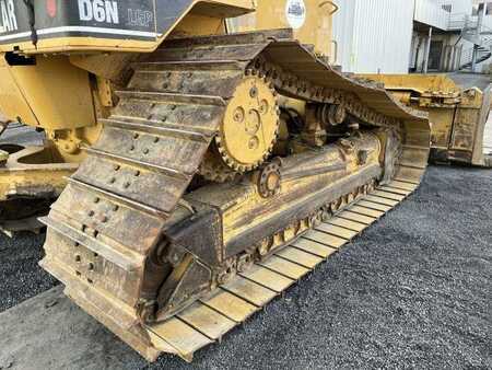 Grondschuivers 2004 Caterpillar D6N LGP (19)