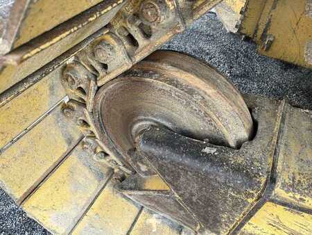 Grondschuivers 2004 Caterpillar D6N LGP (20)