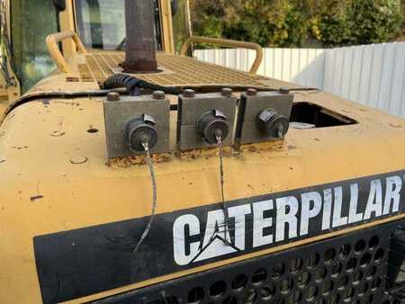 Grondschuivers 2004 Caterpillar D6N LGP (29)