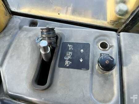 Grondschuivers 2004 Caterpillar D6N LGP (45)