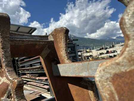 Autres 2006 Montabert Lot 2 Croc Béton (10)