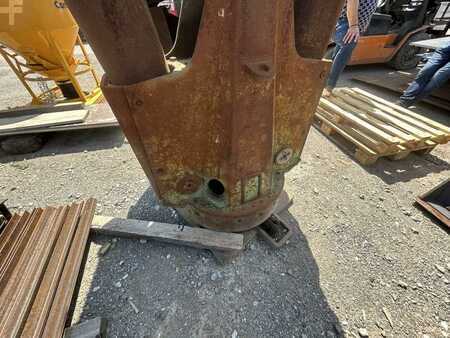 Autres 2006 Montabert Lot 2 Croc Béton (4)