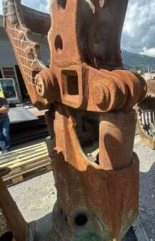 Autres 2006 Montabert Lot 2 Croc Béton (6)