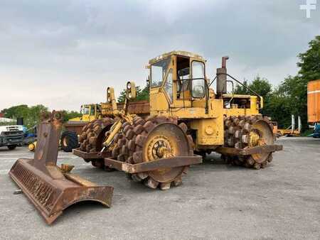 Autres 1978 Caterpillar 825 + porte engins (1)