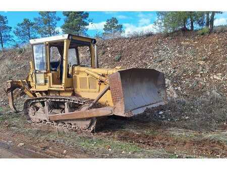 Bulldosere 1989 Caterpillar D6D (1)