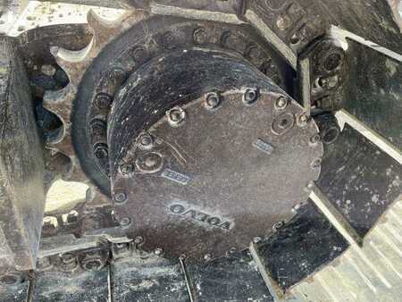 Excavadoras de cadenas 2015 Volvo EC220DL (27)