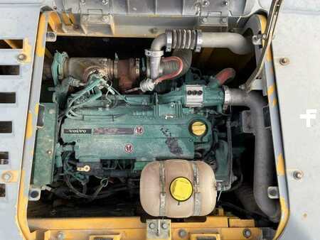 Excavadoras de cadenas 2015 Volvo EC220DL (42)