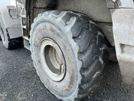 Chargeuse sur pneus 2009 Liebherr L580 (13)