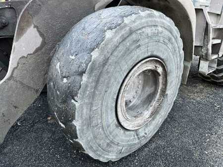 Chargeuse sur pneus 2009 Liebherr L580 (14)