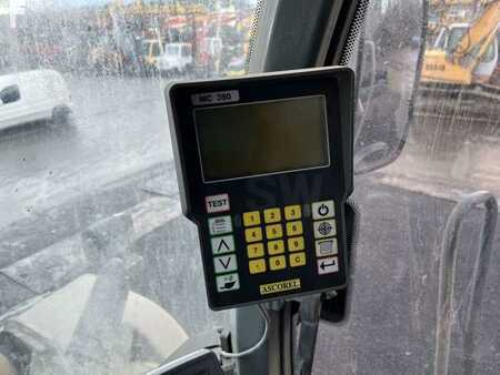 Chargeuse sur pneus 2009 Liebherr L580 (25)