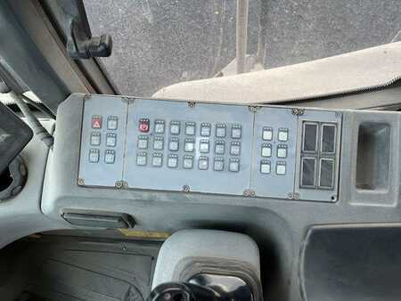 Chargeuse sur pneus 2009 Liebherr L580 (27)