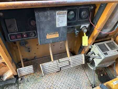 Cargadoras sobre orugas 1988 Komatsu D21S-6 (32)