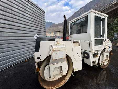 Tandemruller 2000 BOMAG BW144AD2 (27)