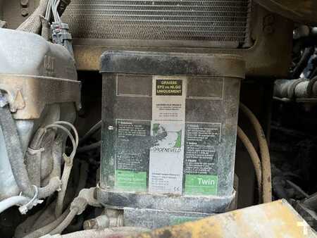 Rehandling Excavators 2009 Caterpillar M325D MH (19)