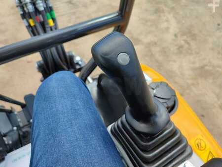 Mini pelle 2022 KATO VXE HD 17 (41)