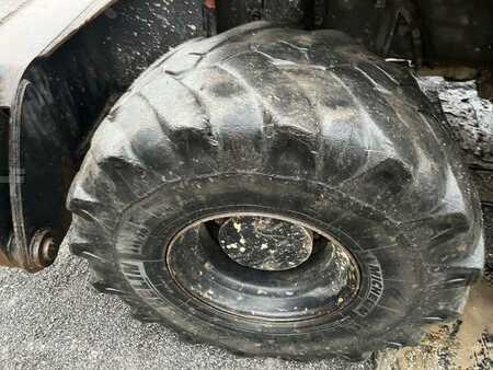 Mobil gravemaskin 2010 Hitachi ZX140W-3 (21)