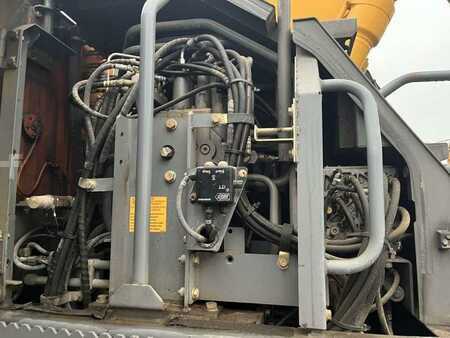 Mobil gravemaskin 2010 Hitachi ZX140W-3 (29)