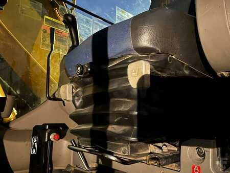 Mobil gravemaskin 2010 Hitachi ZX140W-3 (36)