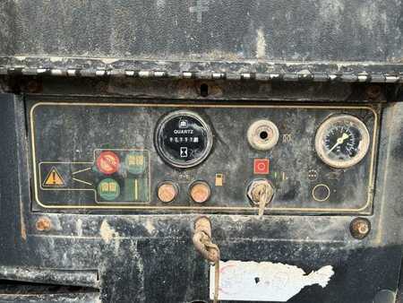 Outro 2001 Ingersoll rand R1090 (14)