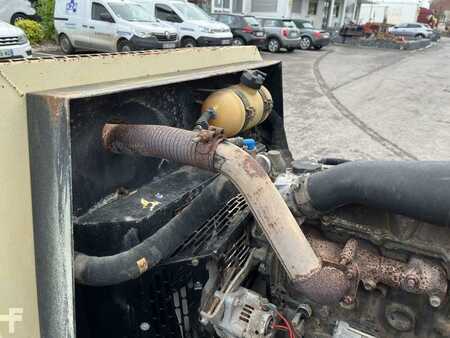 Outro 2001 Ingersoll rand R1090 (26)