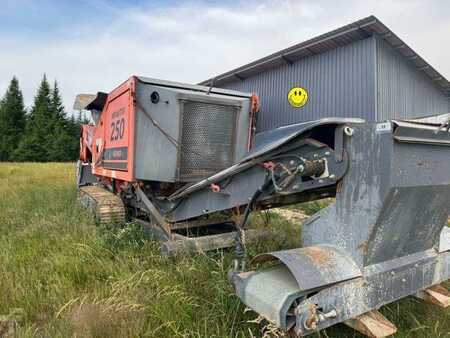 Ostatní 2020 [div] IMPAKTOR 250 EVO + crible embarqué (3)