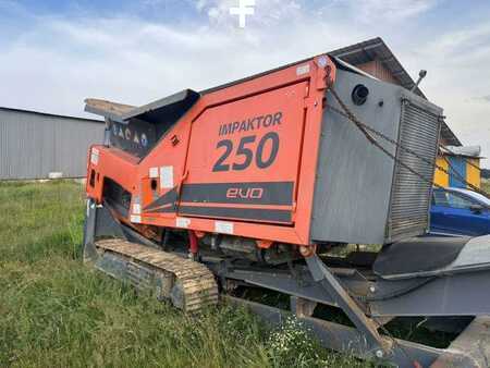 Ostatní 2020 [div] IMPAKTOR 250 EVO + crible embarqué (6)