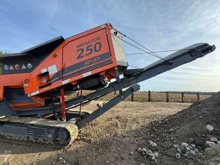 Ostatní 2020 [div] IMPAKTOR 250 EVO + crible embarqué (8)