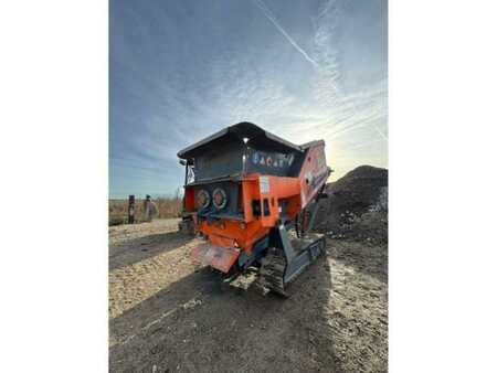 Ostatní 2020 [div] IMPAKTOR 250 EVO + crible embarqué (9)