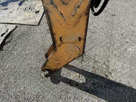 Rehandling Excavators 1991 Case 1088P (16)