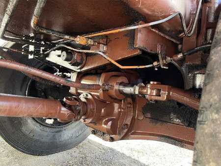 Rehandling Excavators 1991 Case 1088P (30)