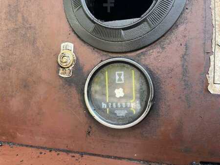 Rehandling Excavators 1991 Case 1088P (47)