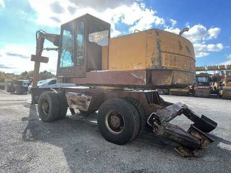 Rehandling Excavators 1991 Case 1088P (6)