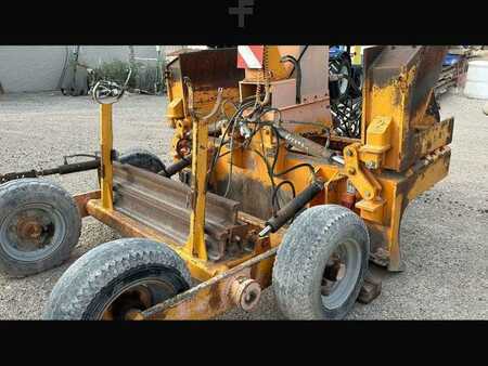 Motoniveladoras 0 Capilla CRF-2 (2)