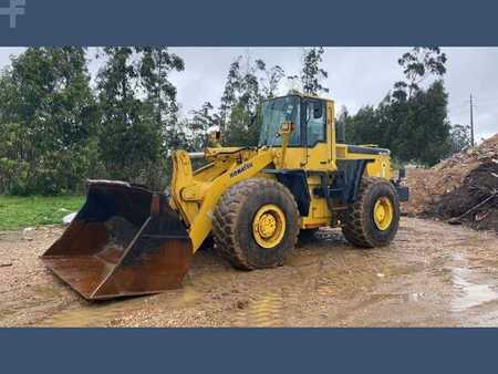 Kolové nakladače 2000 Komatsu WA470-3A (1)