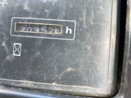 Kolové nakladače 2000 Komatsu WA470-3A (12)