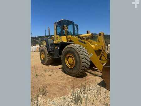 Kolové nakladače 2000 Komatsu WA470-3A (17)