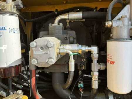 Mobilní bagry 2014 Volvo EW140D (34)