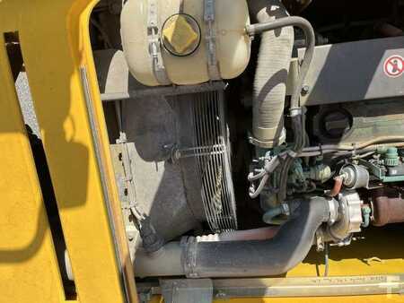 Mobilní bagry 2014 Volvo EW140D (41)