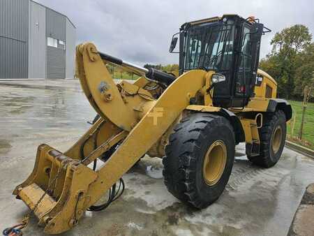 Wheel Loaders 2015 Caterpillar 938M (1)