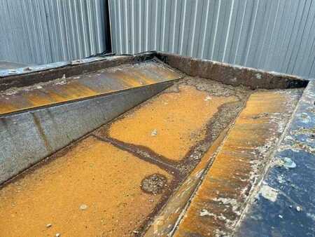 Outro 2024 Red Rhino 7000 A MACHOIRE (11)