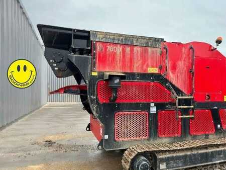 Outro 2024 Red Rhino 7000 A MACHOIRE (5)