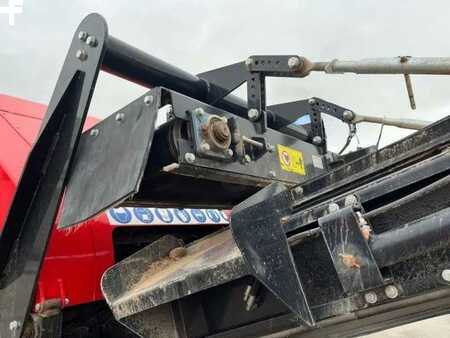 Outro 2024 Red Rhino 7000 A MACHOIRE (8)