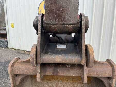 Korečková rýpadla 2016 Liebherr R926LC (15)