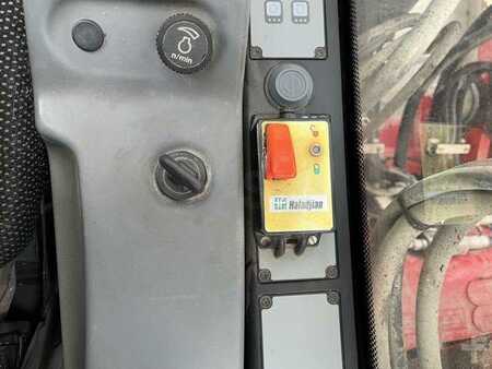 Korečková rýpadla 2016 Liebherr R926LC (42)