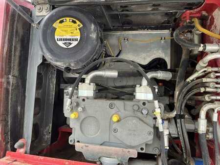 Korečková rýpadla 2016 Liebherr R926LC (50)