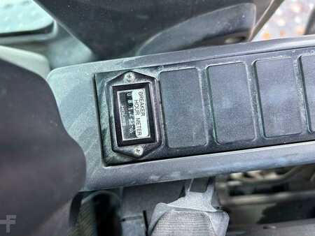 Excavadoras de cadenas 2011 Hitachi ZX400LCH-3 (49)